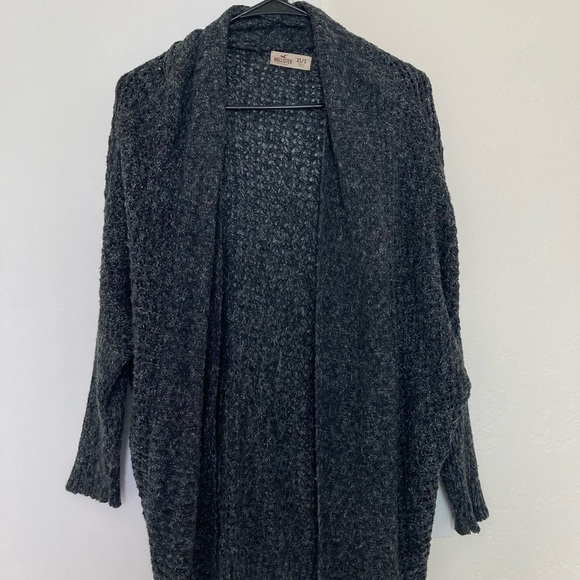 Hollister Woman’s Cardigan- EUC - Picture 1 of 3